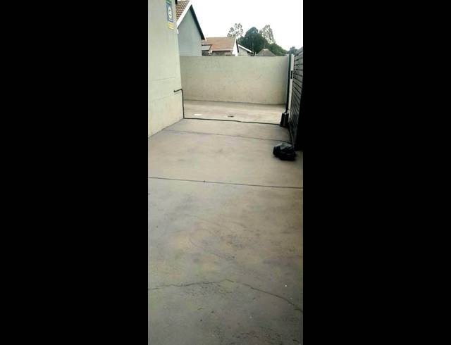 3 BEDROOM HOUSE FOR SALE IN LENASIA SOUTH
